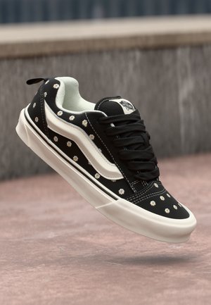 KNU SKOOL UNISEX - Skatesko - black