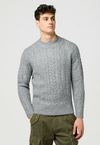 Wrangler LONG SLEEVE CABLE REGULAR FIT - Strickpullover - grey heather