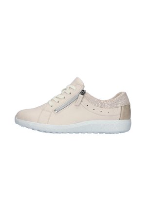 Beige sneaker med hvid sål, lynlås i siden, snørebånd, perforeret detalje på hælen og tekstureret mønster på hælkraven, set fra siden.