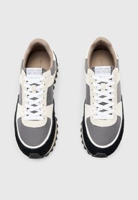 AllSaints VIGGO  - Sneakers basse - warm grey white