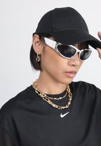 Nike Sportswear CROP TEE - Jednoduché tričko - black
