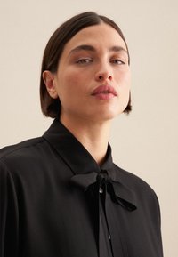 Seidensticker Camicia - black