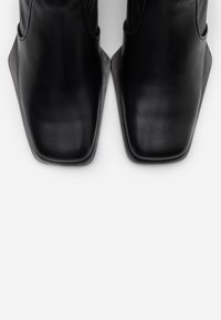 Zign Botines - black