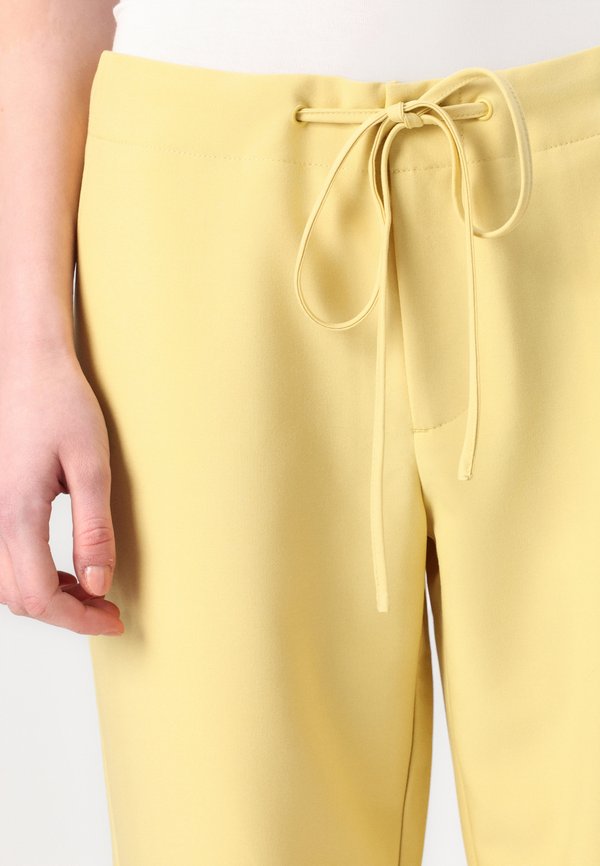 ONLMALENA LIFE STRING PANT  - Trousers - dried moss4