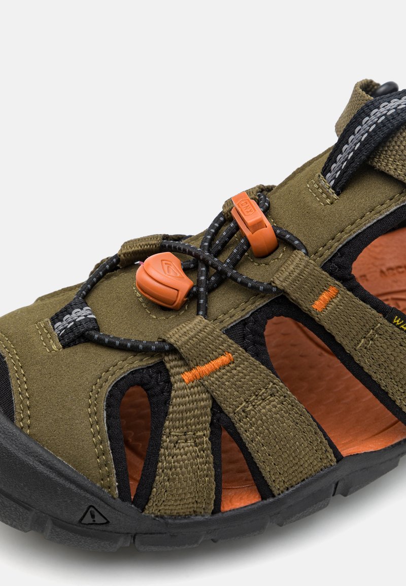 Keen SEACAMP II CNX YOUTH UNISEX - Walking sandals - olive  display picture 1