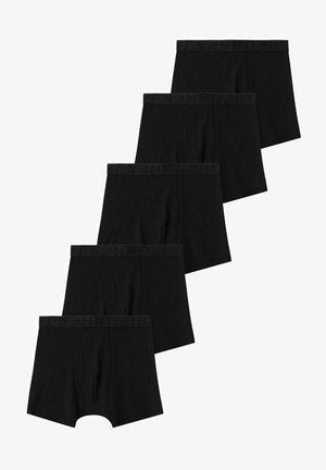 Zwarte boxershorts weergegeven in een stapel. Gemaakt van katoen met een elastische tailleband met reliëfbranding. Eenvoudig, glad ontwerp.