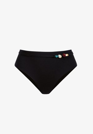 Czarne bikini z wysokim stanem, dół w formie majtek ze smukłym paskiem z ozdobnymi koralikami w kolorach zielonym, białym, czerwonym i żółtym po prawej stronie.