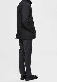 Selected Homme Abrigo corto - black