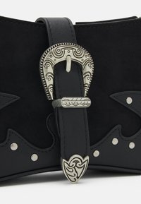 Even&Odd Torbica - black
