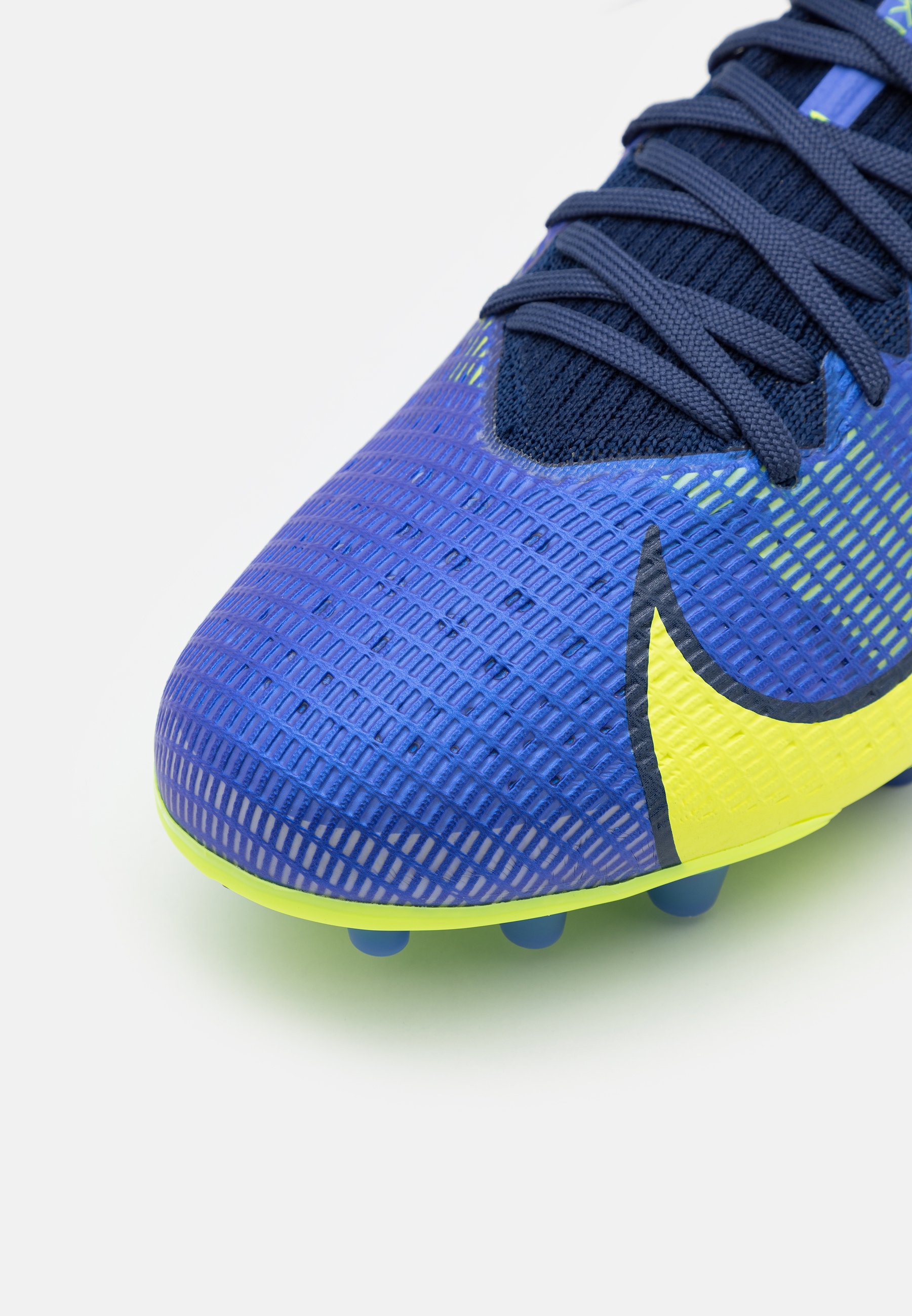 zalando crampons foot