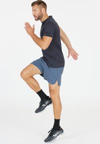 Endurance S/S PERFORMANCE - T-shirt till träning - ombre blue