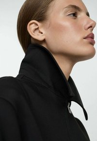 Mango Poletna jakna - black