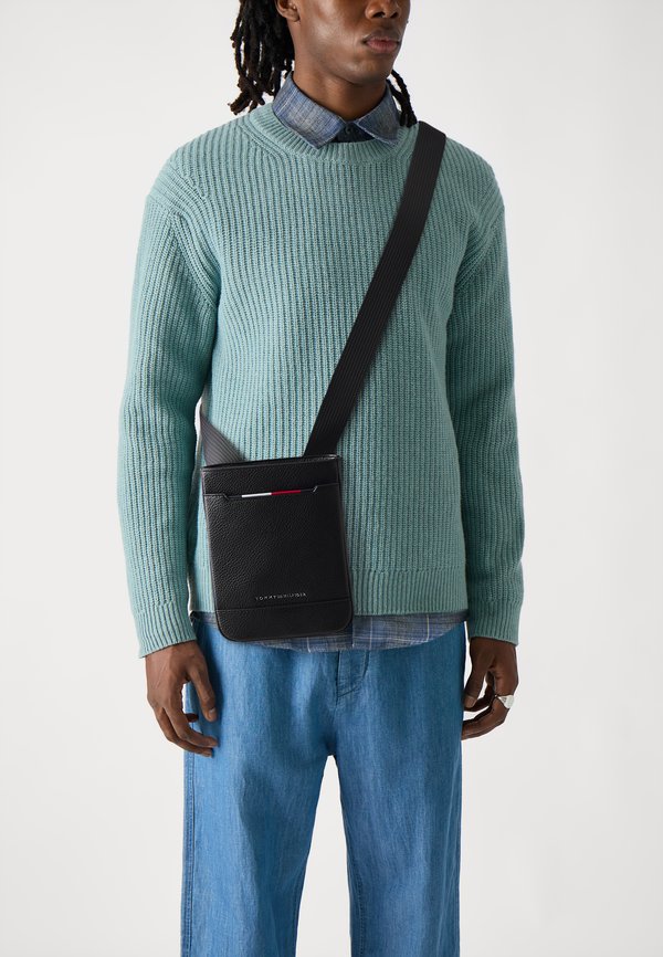 CENTRAL MINI CROSSOVER - Cross body bag