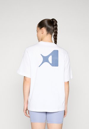 AJA WILSON SIGNATURE TEE - Print T-shirt - white