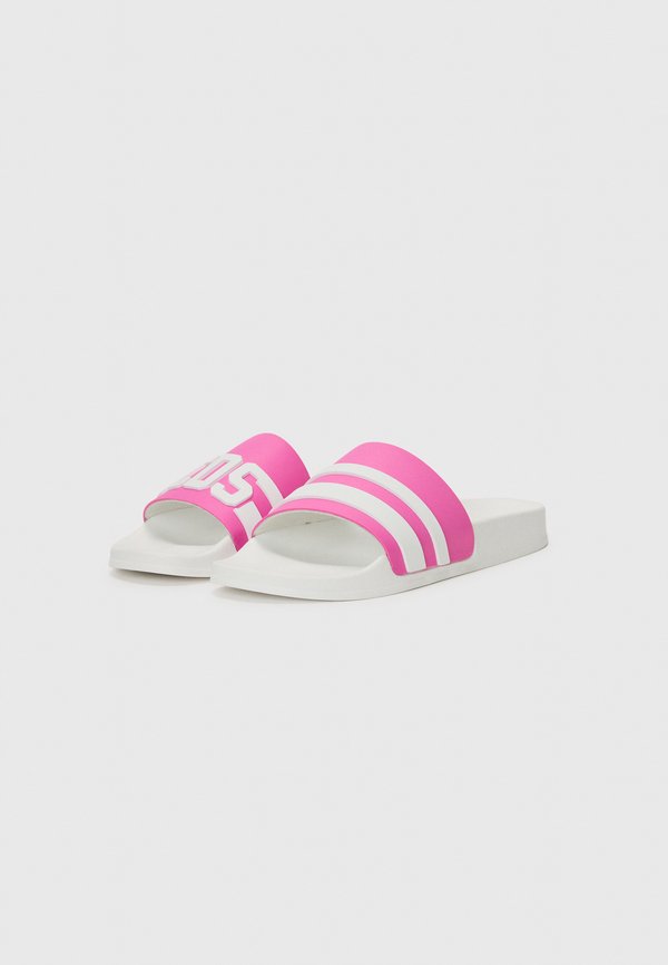 LOGO CHAIN - Pool slides3