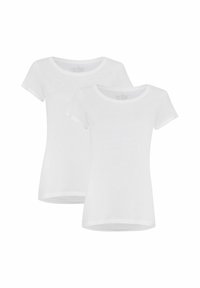 Dos camisetas de manga corta blancas hechas de una tela suave, con un cuello redondo y un ajuste regular.
