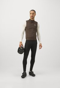 Rapha MENS CORE GILET - Vest - deep coffee/white