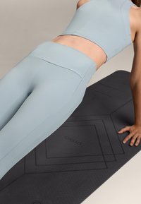 OYSHO 5MM YOGA MAT - Yogamatta - black