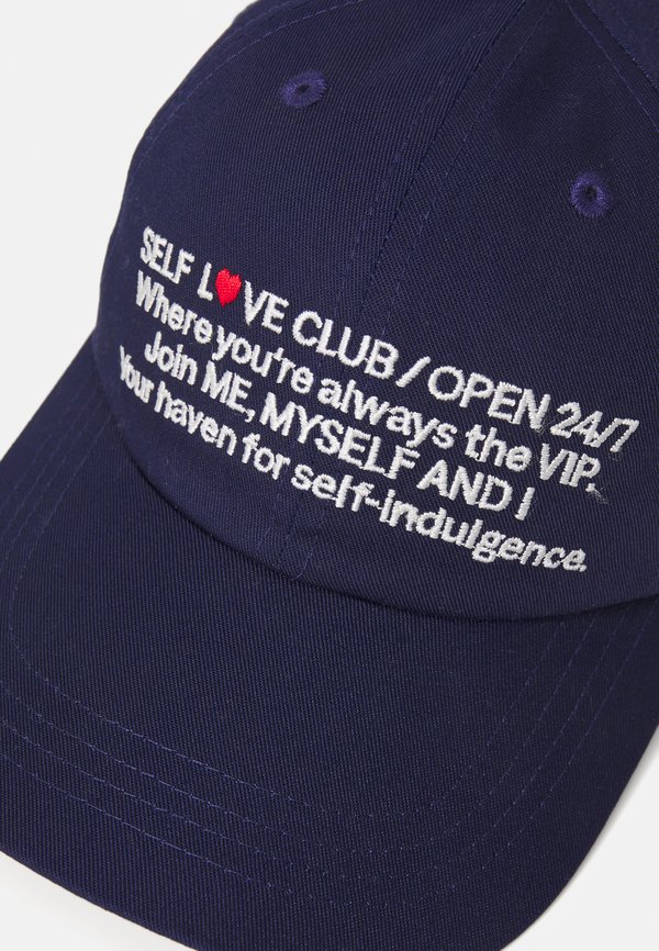 LOVE FOR VIP UNISEX - Cap3