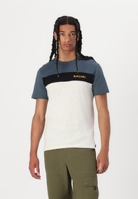 Rip Curl - UNDERTOW PANEL TEE UNISEX - Print T-shirt - pine night Thumbnail Image 1