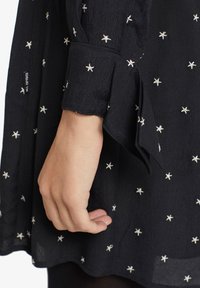 khujo Vardagsklänning - black