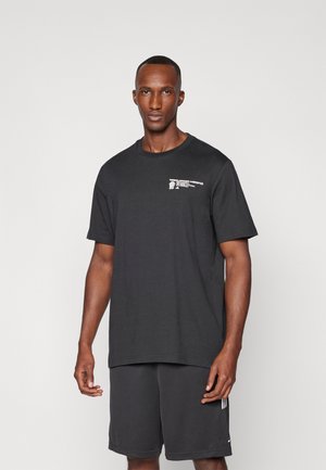 WORLDWIDE HOOPS GRAPHIC - Printtipaita - black