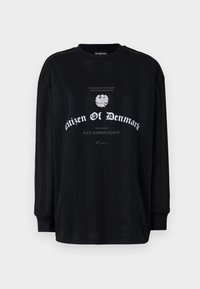 Selected, black