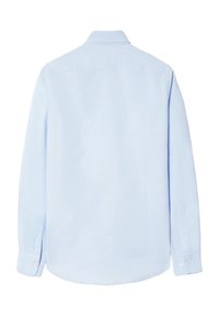 Camicia a maniche lunghe blu chiaro in cotone, con colletto classico, polsini con bottone e orlo dritto senza modelli o dettagli.