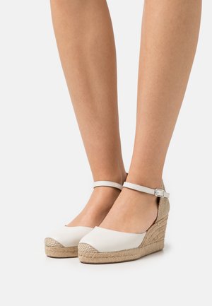 CACERES - Espadrilles - ivory