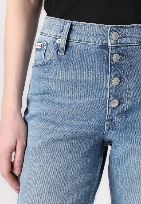 MOM JEAN - Relaxed fit jeans - denim light4