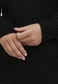 Oxmo OXLAVEA - Maglione - black
