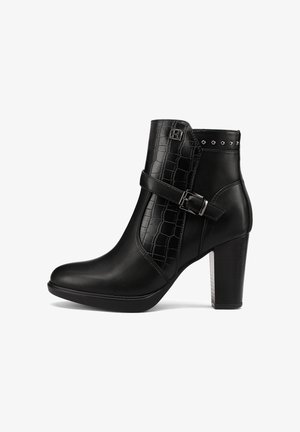 Queen Helena, X35-121 - Stivaletti con tacco - nero
