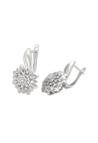 Orecchini a forma di fiore in argento, caratterizzati da un gruppo di piccole pietre trasparenti al centro e dettagli a forma di petalo lungo i bordi.
