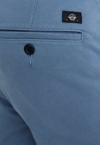 DOCKERS SMART SUPREME FLEX SKINNY - Chino - bluefin