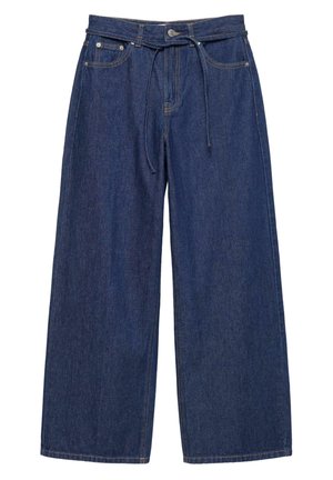 Ciemnoniebieskie szerokie jeansy z przednimi kieszeniami, szlufkami na pasek, zapięciem na guzik i cienkim paskiem z tego samego materiału przewiązanym w talii.