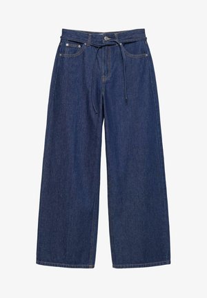 Dunkelblaue, weit geschnittene Jeanshose mit Vordertaschen, Gürtelschlaufen, Knopfverschluss und einem dünnen, passenden Stoffgürtel, der in der Taille gebunden ist.