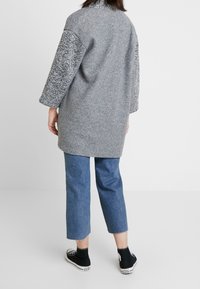 VILA Tunn jacka - mottled grey