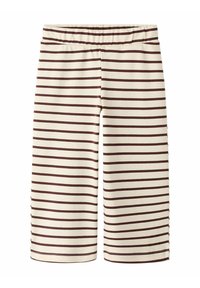 Gestreepte kniebondende shorts in crèmekleur met donkerbruine horizontale strepen, gemaakt van een zachte, rekbare stof en voorzien van een elastische tailleband.