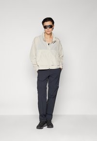 Columbia PARACUTIE™ - Vindjacka - dark stone