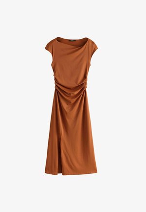 Roa värvi kleit siledast kangast, millel on lühikesed varrukad, kokku kogutud detailid vöökohtades ning asümmeetriline ääreosa koos lõhiku jaotusega.