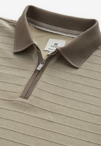 Next ZIP NECK SMART REGULAR FIT - Poloshirts - neutral