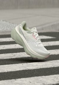 Δεν επιλέχθηκε, white/cast