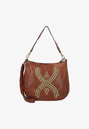 Borsa a tracolla in pelle marrone con forma morbida, caratterizzata da borchie metalliche disposte in un motivo decorativo. Include una tracolla per il trasporto.