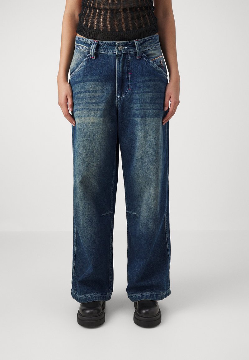 Jaded London COLOSSUS - Jeans Relaxed Fit - mid wash/blue denim JADED LONDONSANDBLAST COLOSSUS FIT JEANS