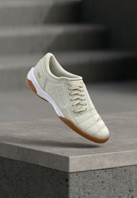 Δεν επιλέχθηκε, light bone/sail/white/med brown/metallic gold