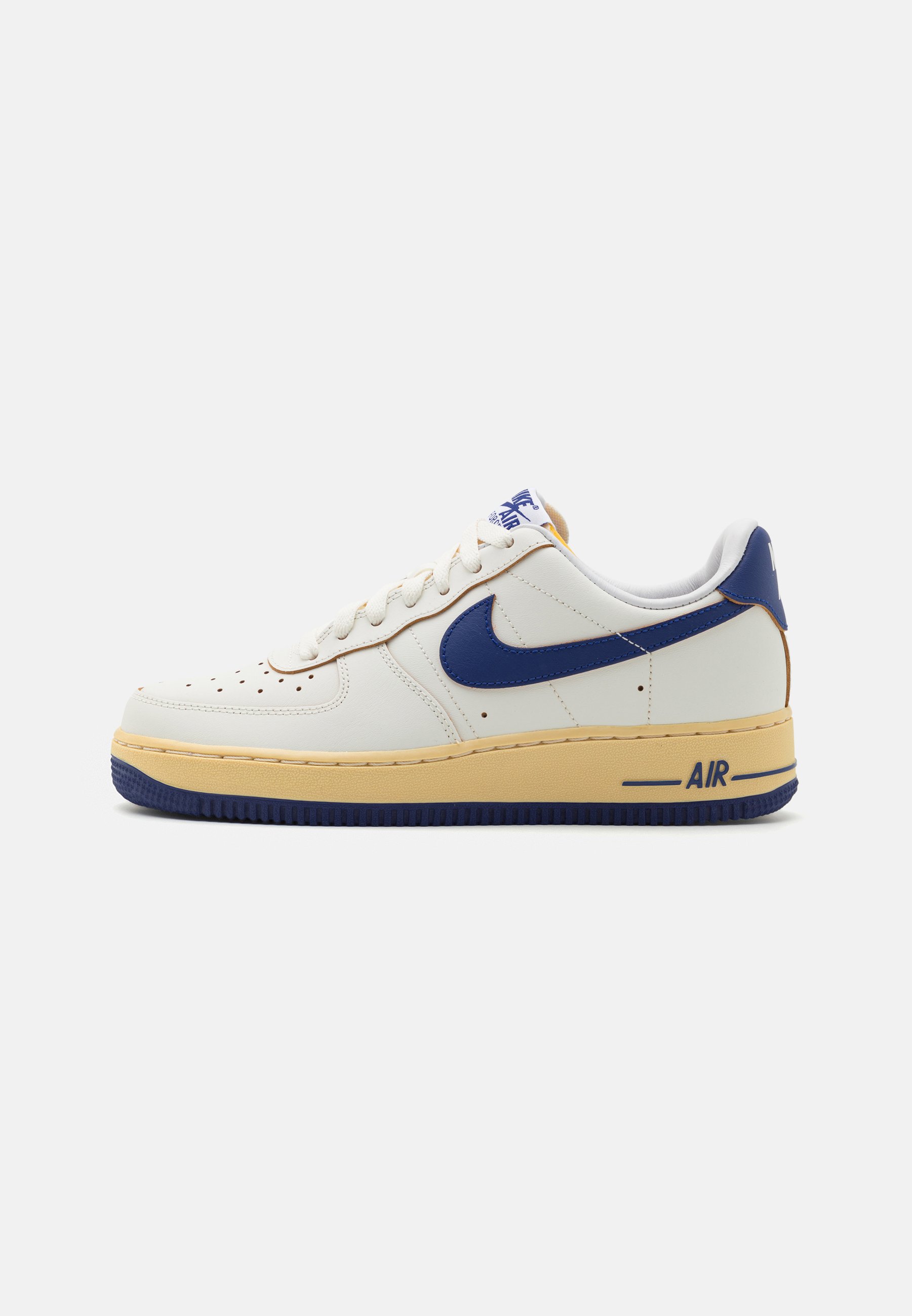 Nike Sportswear AIR FORCE 1 07 - Trainers - sail/deep royal blue 
