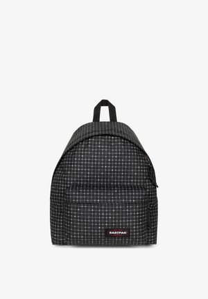 Zaino nero con motivo a griglia, in tessuto, di forma strutturata, con tasca frontale con zip e maniglia superiore per il trasporto. Logo del marchio visibile.