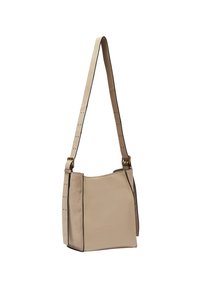 Borsa a spalla in pelle beige con una sola tracolla, dotata di rifiniture nere, una consistenza morbida e una silhouette affusolata.