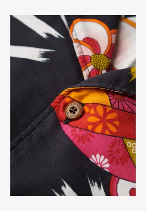 Superdry & Co HAWAIIAN RESORT - Shirt - asanoha black