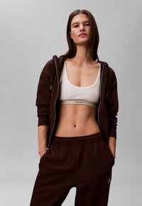 Non sélectionné, mocha brown